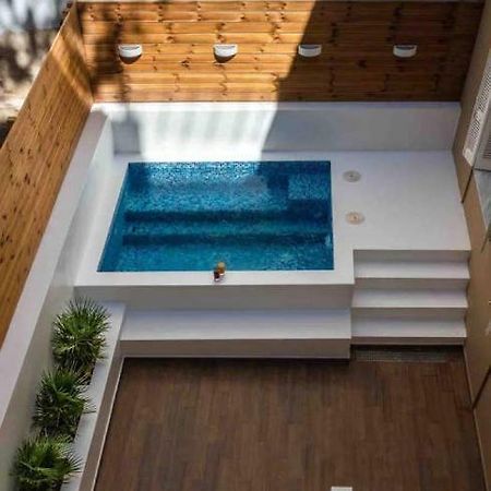 Nemeseos 1St Floor Homm Apartment With Roof Garden And Wading Pool Aten Exteriör bild