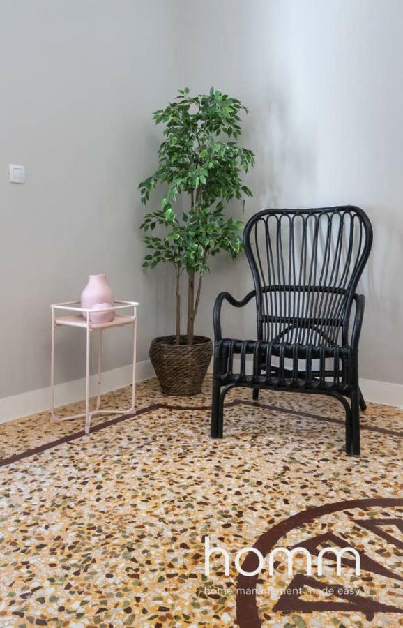 Nemeseos 1St Floor Homm Apartment With Roof Garden And Wading Pool Aten Exteriör bild